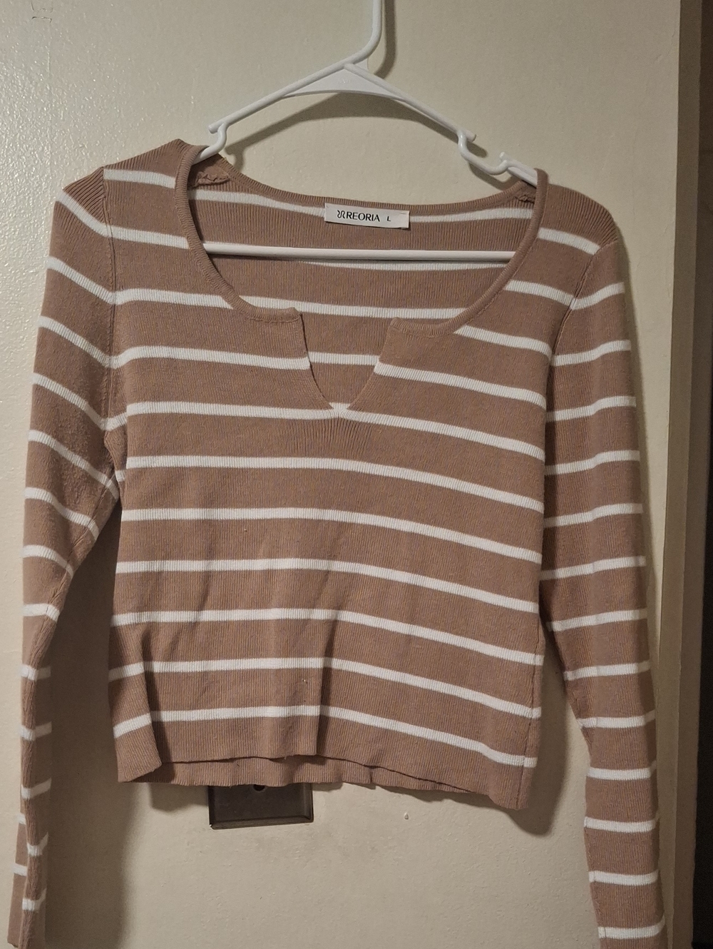 ReoRia Tan & White Striped Notch-Neck Long Sleeve Top